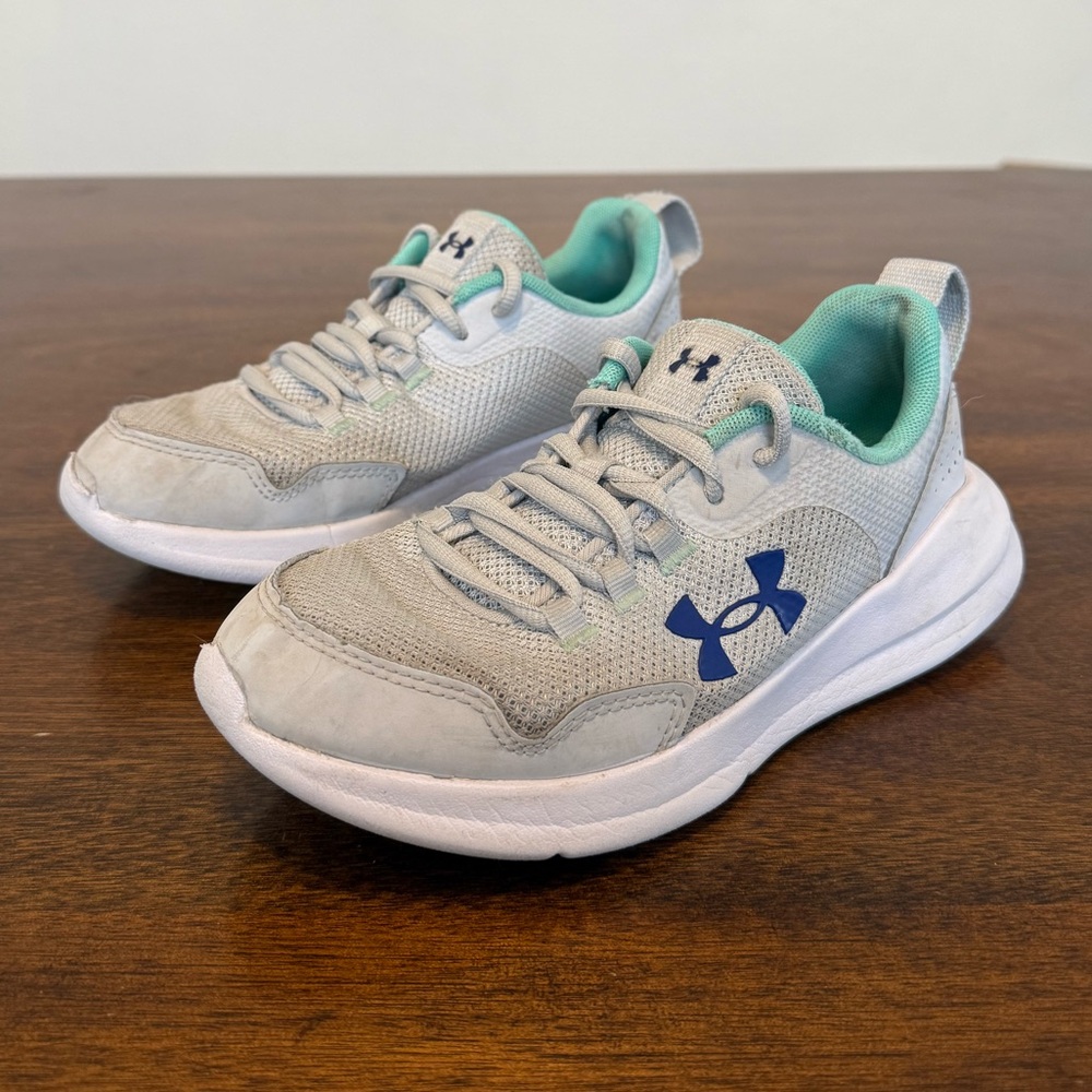Girls Under Armour shoes